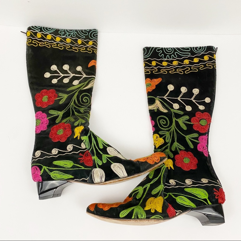 Edoche • Embroidered Boots